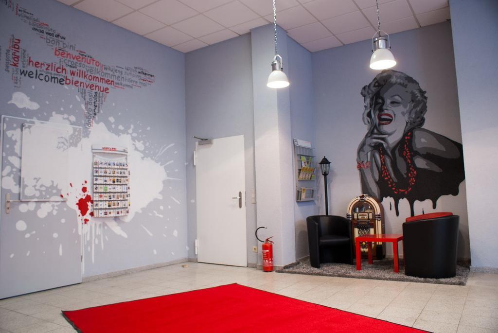 Hostel Die Etage East Berlin Dış mekan fotoğraf